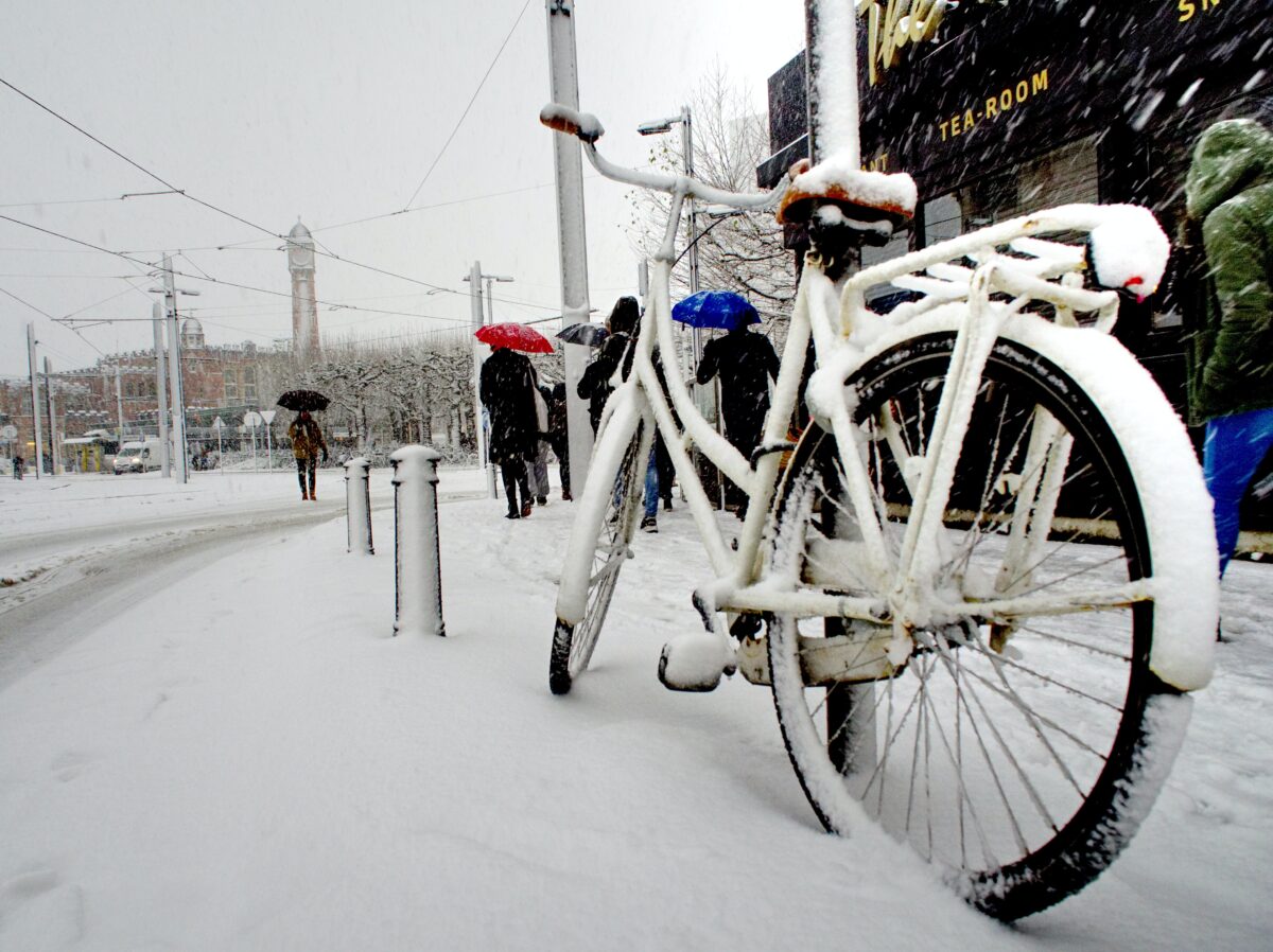 You are currently viewing can you ride a cruiser bike in winter?